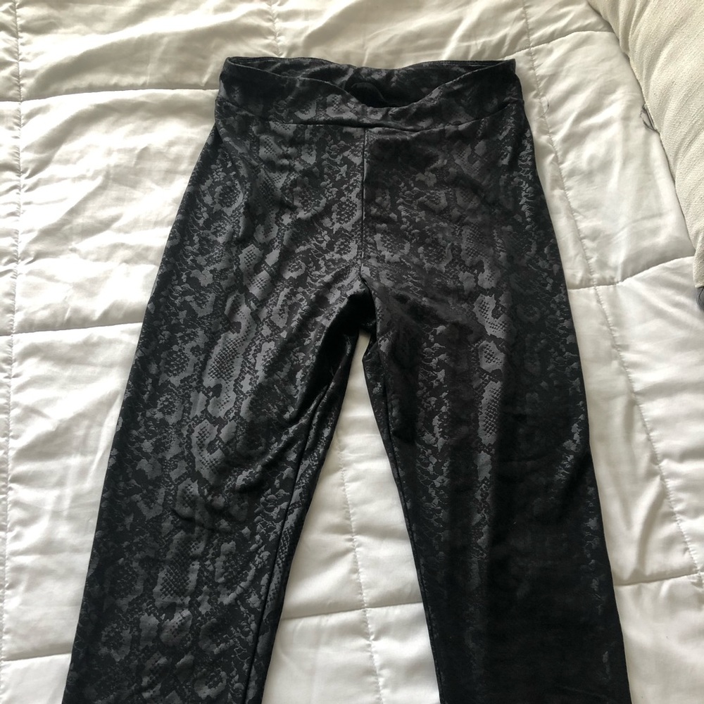 Black snakeskin high waisted leggings